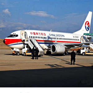 珠海金湾机场托运航空快运业稳步发展的原因是什么？